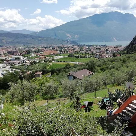 Lake & Castle View Apartment Riva del Garda Kültér fotó