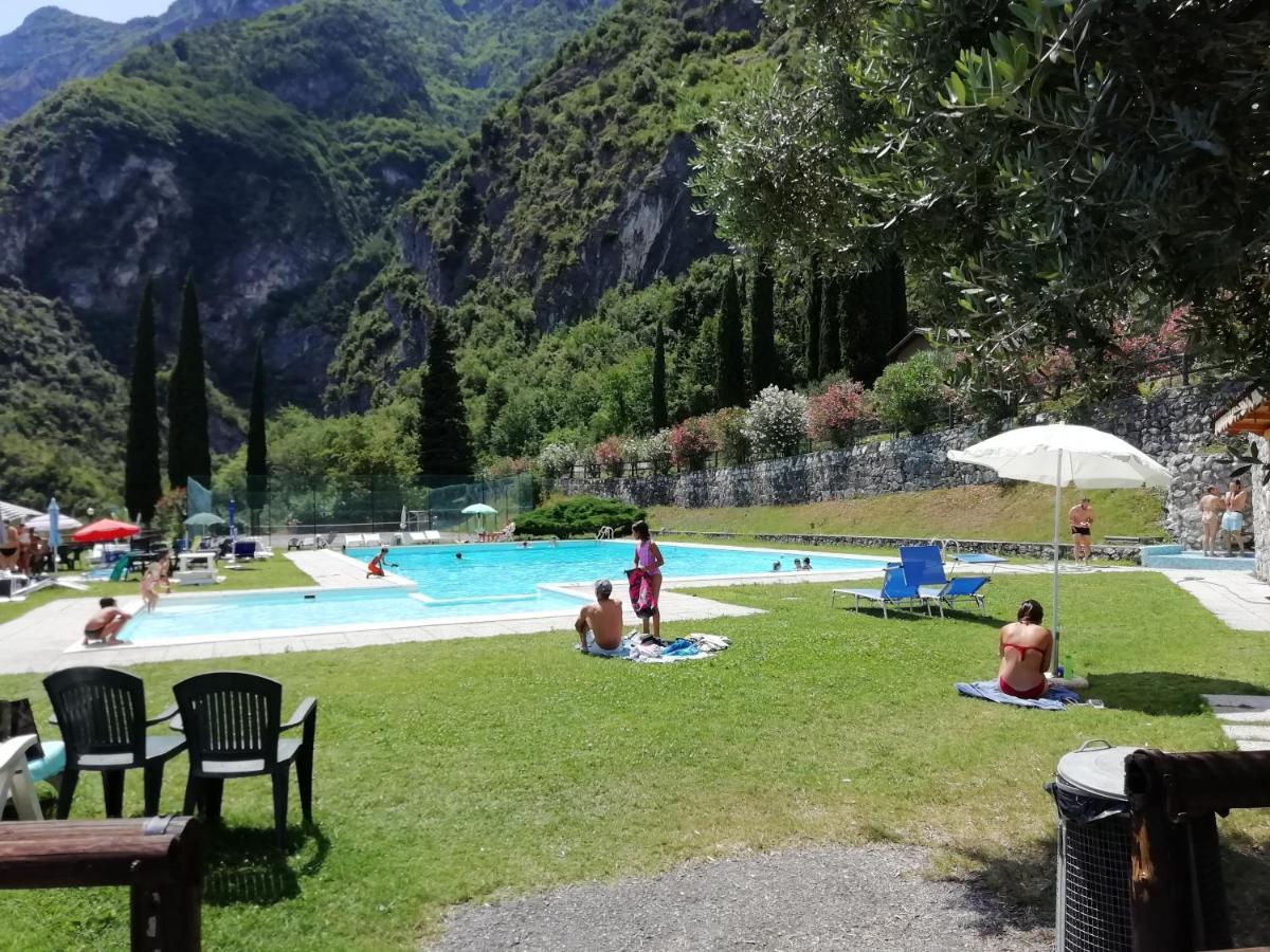 Lake & Castle View Apartment Riva del Garda Kültér fotó